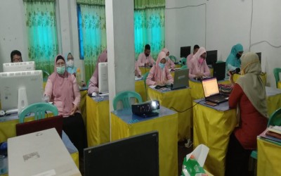 Pembinaan dan Pengarahan Guru Mata Pelajaran MTs Al-Yusra Kota Gorontalo