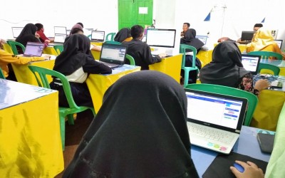 Simulasi Ujian Madrasah Berbasis Komputer MTs Al-Yusra Kota Gorontalo Tahun 2021